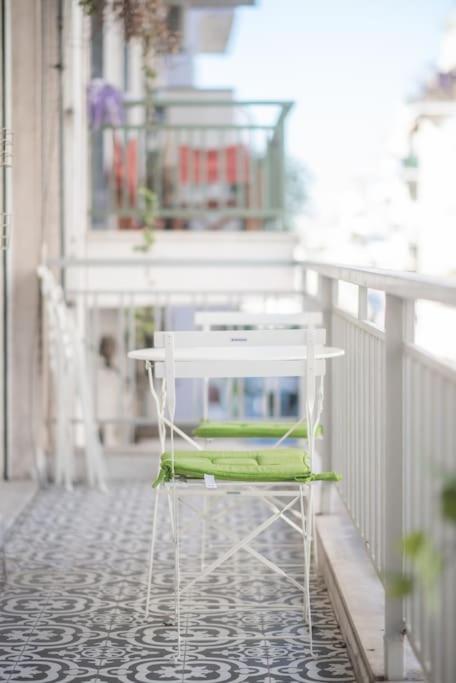 Spacious Urban Apt In The Heart Of Athen Exterior foto
