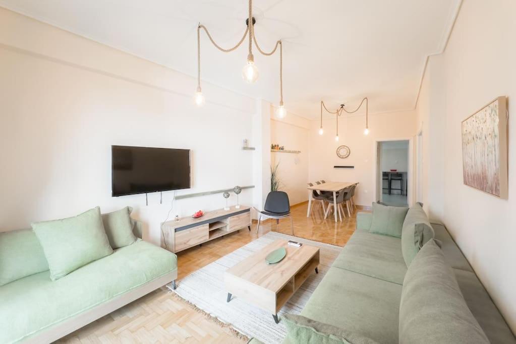 Spacious Urban Apt In The Heart Of Athen Exterior foto