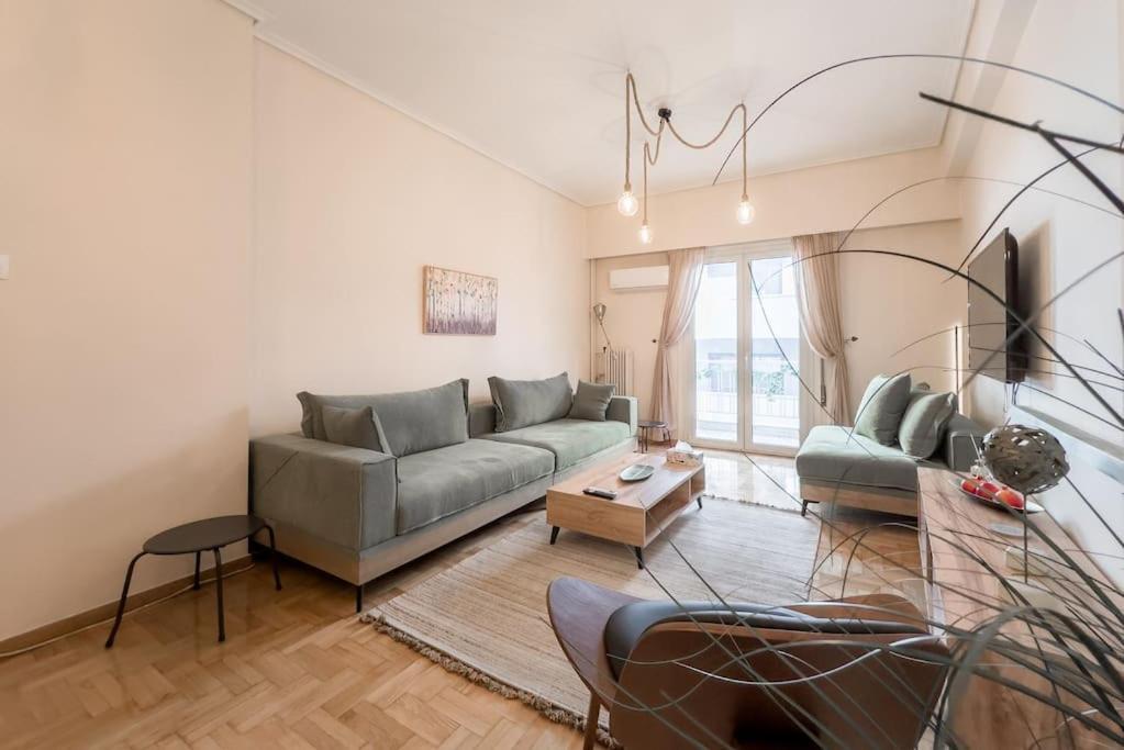 Spacious Urban Apt In The Heart Of Athen Exterior foto